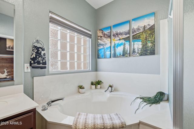 14870 S COUNTRY CLUB Way S, Arizona City, AZ 85123