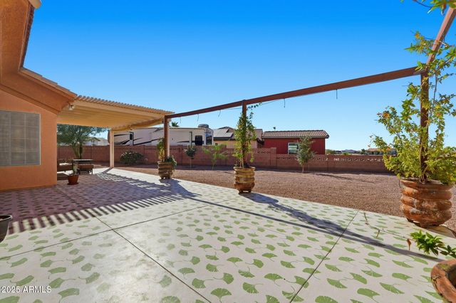 14870 S COUNTRY CLUB Way S, Arizona City, AZ 85123