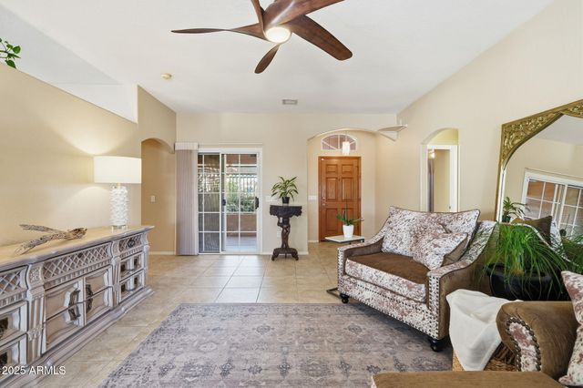 14870 S COUNTRY CLUB Way S, Arizona City, AZ 85123