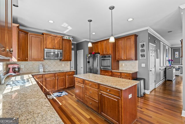 90 Harvey Avenue, Covington, GA 30016