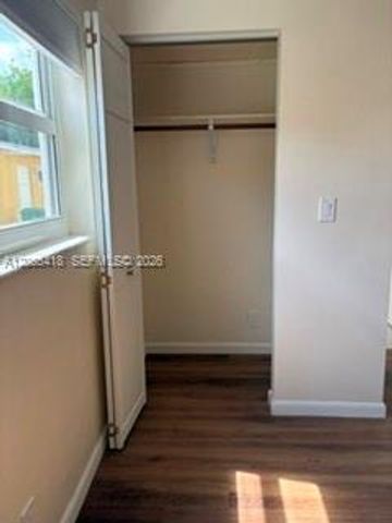 22 SE 3rd Ter 2, Dania Beach, FL 33004