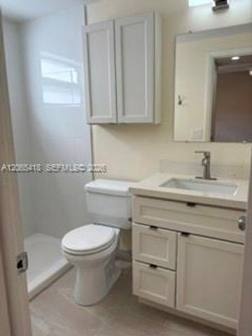 22 SE 3rd Ter 2, Dania Beach, FL 33004