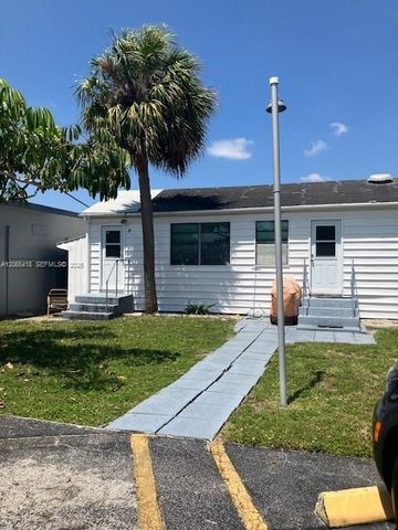 22 SE 3rd Ter 2, Dania Beach, FL 33004
