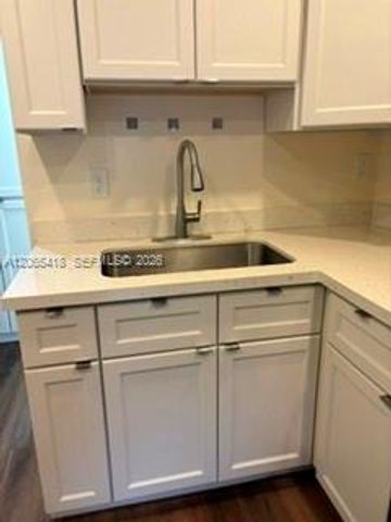 22 SE 3rd Ter 2, Dania Beach, FL 33004