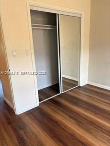 22 SE 3rd Ter 2, Dania Beach, FL 33004