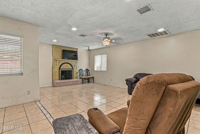 11013 BOB STONE Drive, El Paso, TX 79936
