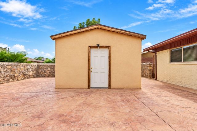11013 BOB STONE Drive, El Paso, TX 79936