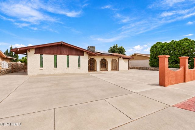 11013 BOB STONE Drive, El Paso, TX 79936