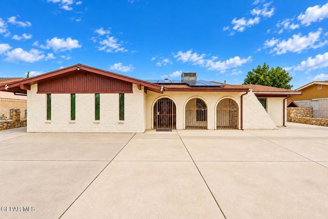 11013 BOB STONE Drive, El Paso, TX 79936