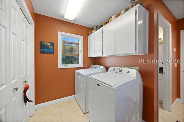 2 Horseman Ln, Hilton Head Island, SC 29926