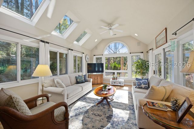2 Horseman Ln, Hilton Head Island, SC 29926