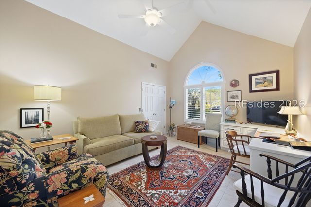 2 Horseman Ln, Hilton Head Island, SC 29926