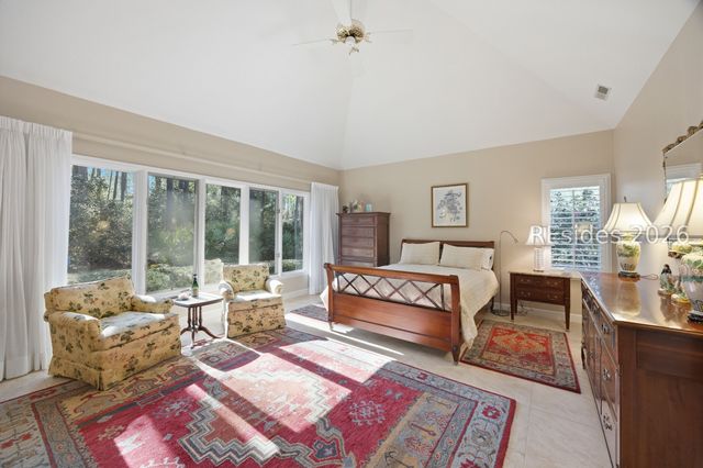 2 Horseman Ln, Hilton Head Island, SC 29926