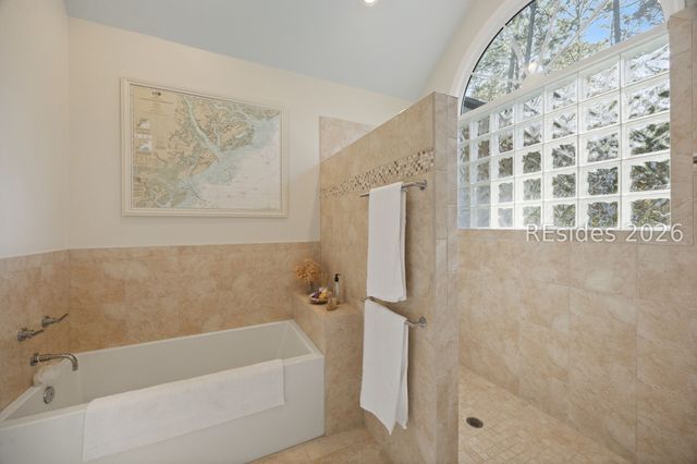 2 Horseman Ln, Hilton Head Island, SC 29926