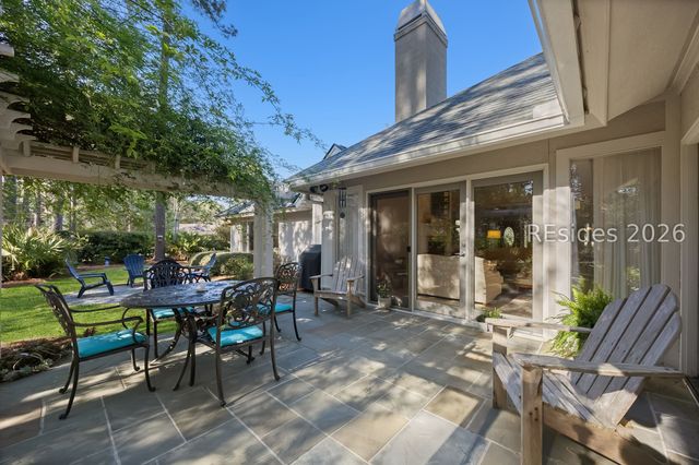 2 Horseman Ln, Hilton Head Island, SC 29926