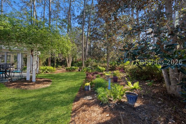 2 Horseman Ln, Hilton Head Island, SC 29926