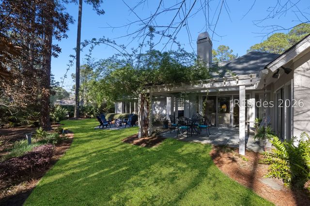 2 Horseman Ln, Hilton Head Island, SC 29926