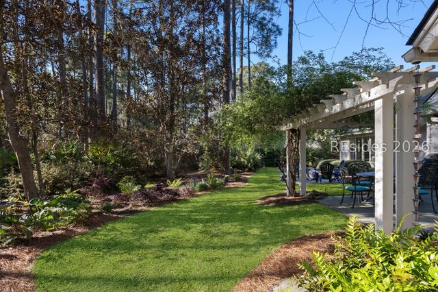 2 Horseman Ln, Hilton Head Island, SC 29926