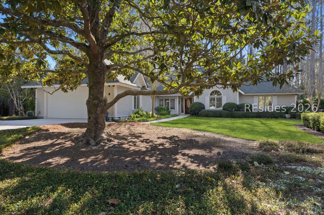 2 Horseman Ln, Hilton Head Island, SC 29926