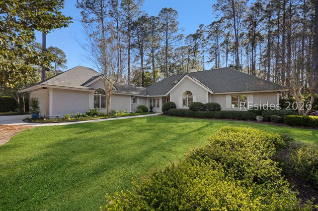 2 Horseman Ln, Hilton Head Island, SC 29926