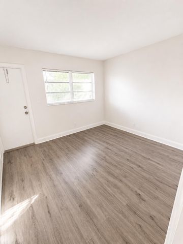 824 NE 16th Street 826, Fort Lauderdale, FL 33304