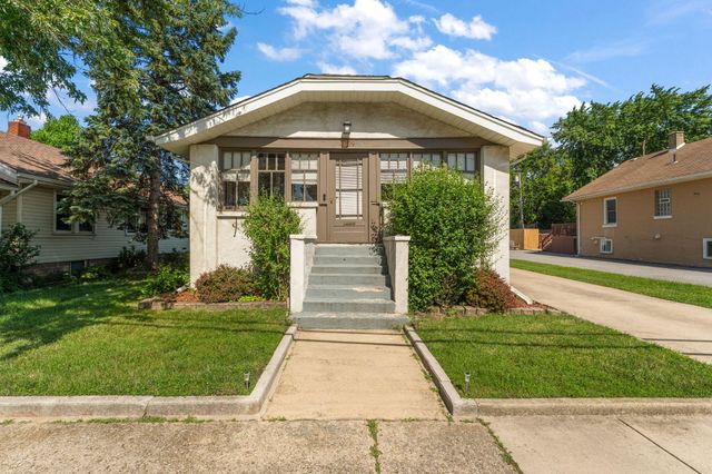 8829 Parrish Avenue, Highland, IN 46322