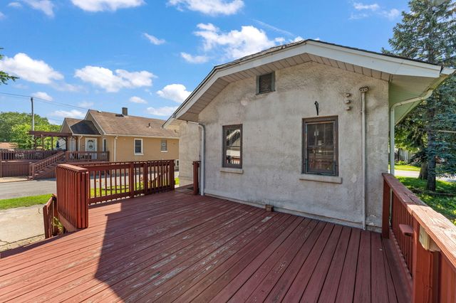 8829 Parrish Avenue, Highland, IN 46322