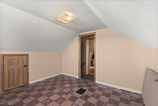 163 WALL STREET, Weirton, WV 26062