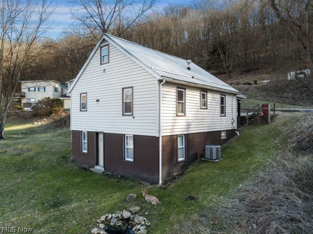 163 WALL STREET, Weirton, WV 26062