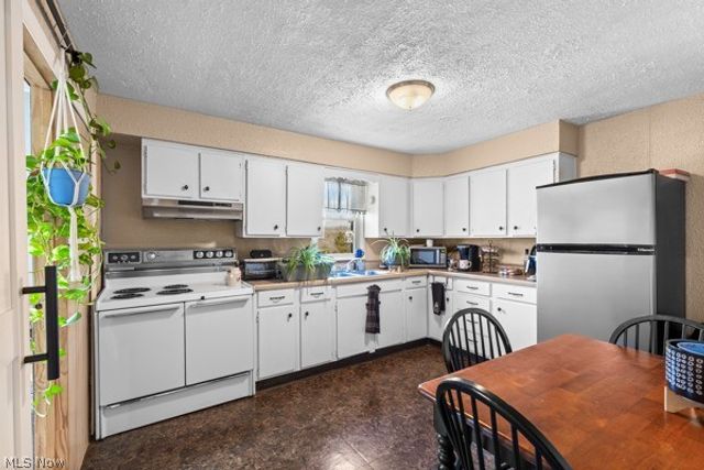 163 WALL STREET, Weirton, WV 26062