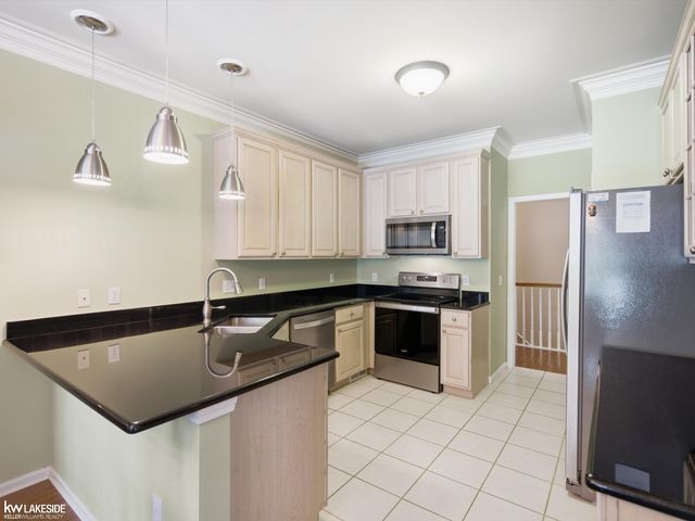 5721 Pinecroft Court, Independence Twp, MI 48346
