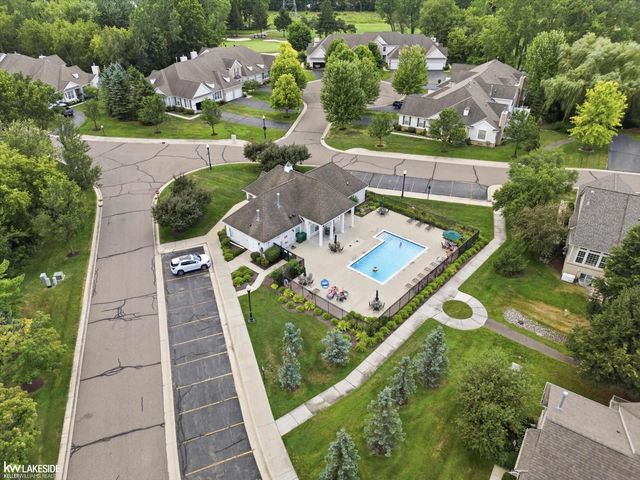 5721 Pinecroft Court, Independence Twp, MI 48346