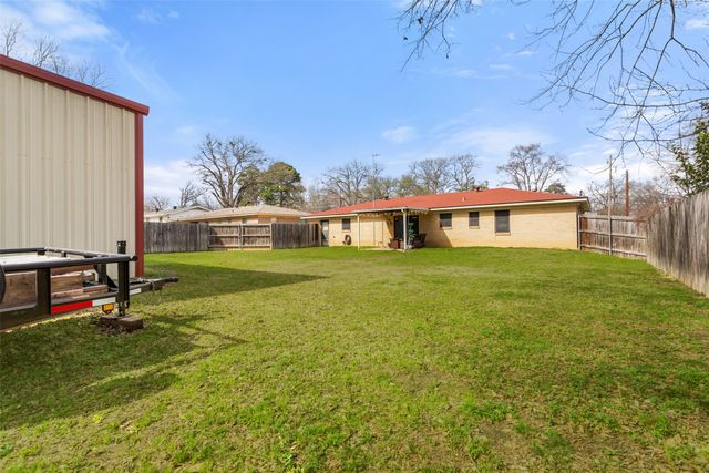 208 Dancer Drive, Longview, TX 75604