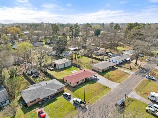 208 Dancer Drive, Longview, TX 75604