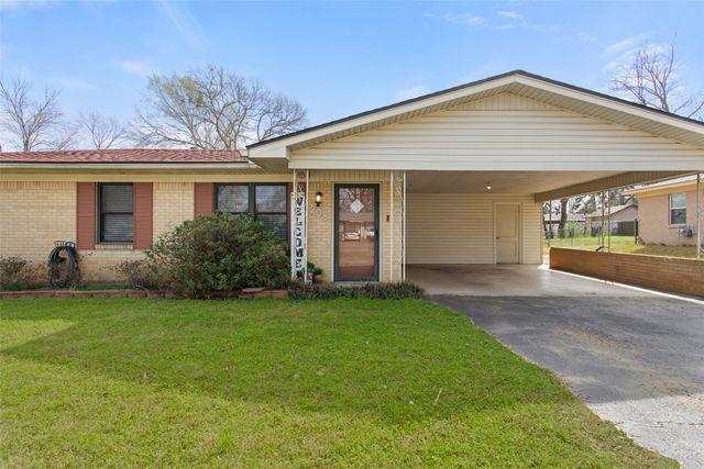 208 Dancer Drive, Longview, TX 75604