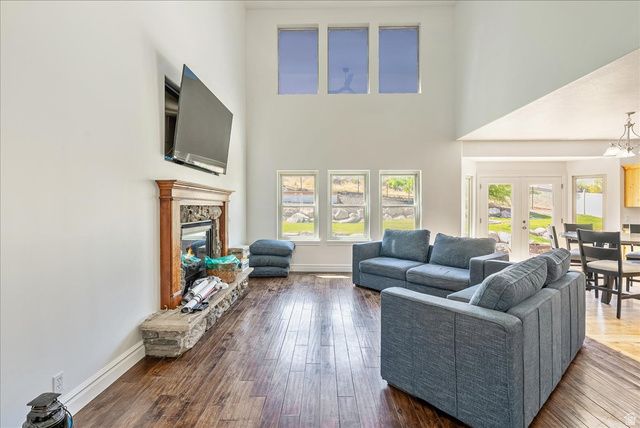 1079 STONE FLY DR, Bluffdale, UT 84065