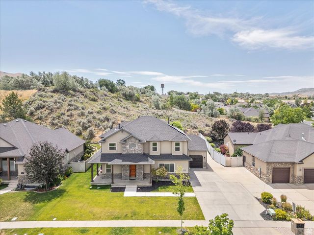 1079 STONE FLY DR, Bluffdale, UT 84065
