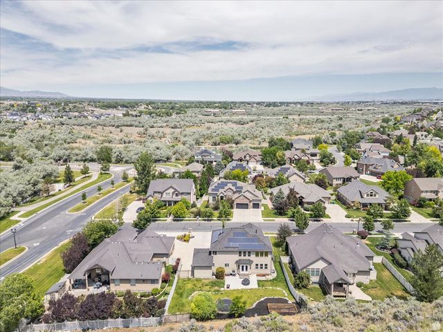 1079 STONE FLY DR, Bluffdale, UT 84065