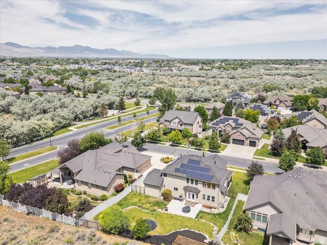 1079 STONE FLY DR, Bluffdale, UT 84065