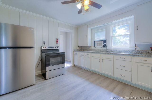 1444 Plank Road, Jeffersonville, IN 47130