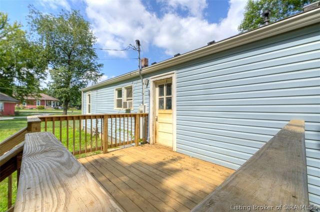 1444 Plank Road, Jeffersonville, IN 47130
