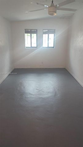 2410 Jackson St, Hollywood, FL 33020