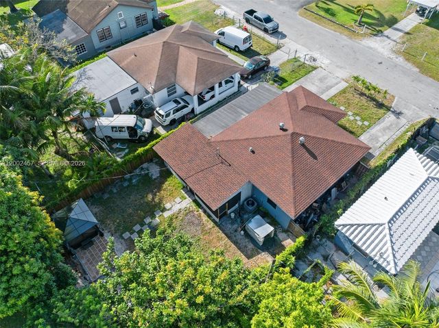 2410 Jackson St, Hollywood, FL 33020