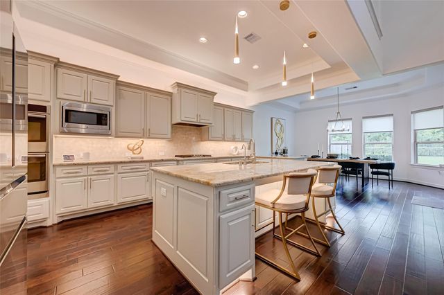 39 Marino Drive, Missouri City, TX 77459