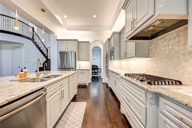 39 Marino Drive, Missouri City, TX 77459