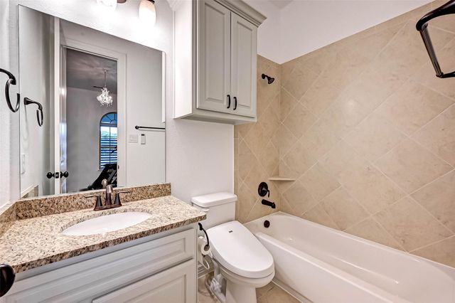 39 Marino Drive, Missouri City, TX 77459