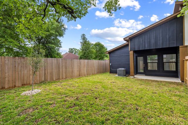 8109 Hamlet Street B, Houston, TX 77078