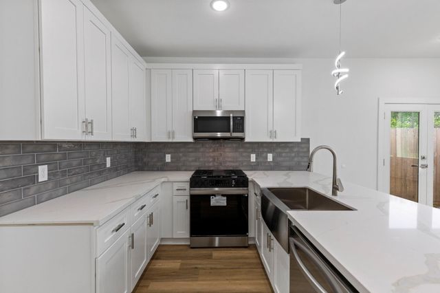 8109 Hamlet Street B, Houston, TX 77078