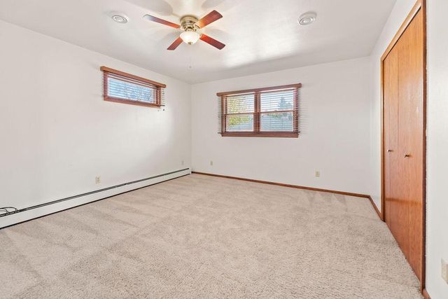 2807 Edgewood Drive N, Fargo, ND 58102