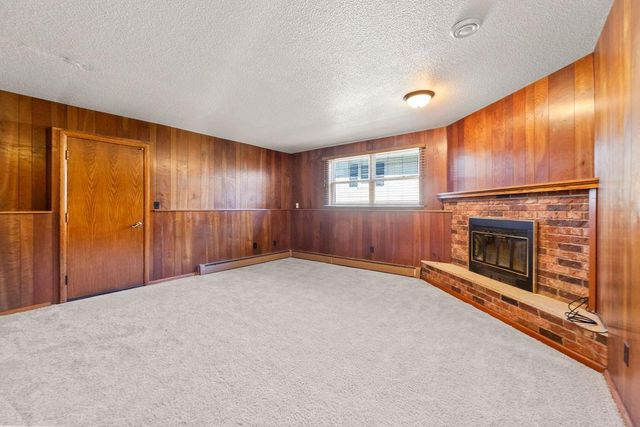 2807 Edgewood Drive N, Fargo, ND 58102